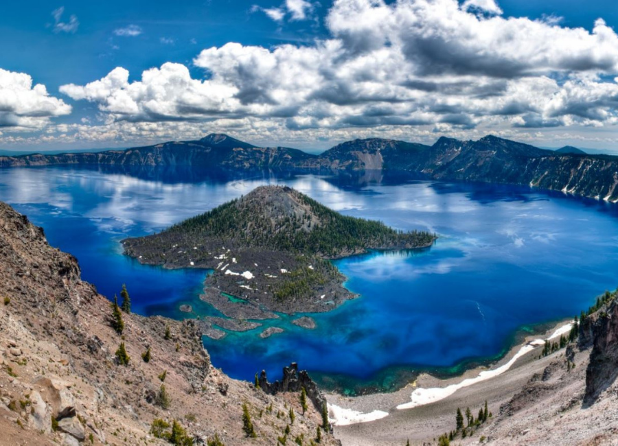 Hole in the Ground: Breathtaking Crater in Oregon's High Desert 